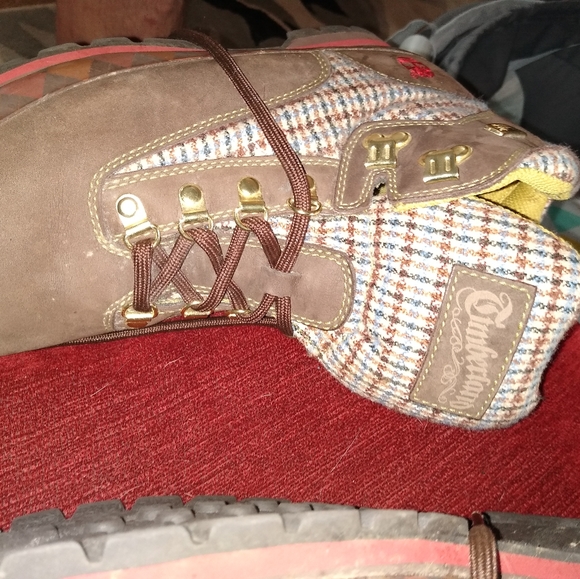 Timberlands nice - Picture 2 of 4